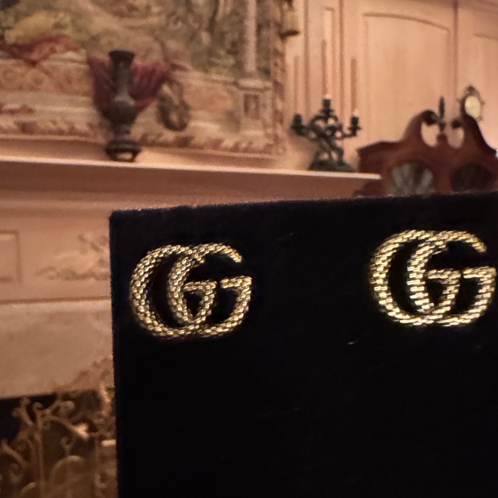 Gucci earrings antique Gold tone  Braided Double G Stud Earrings